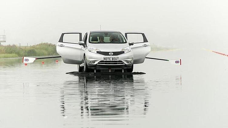 В модельном ряду Nissan появилось гребное судно