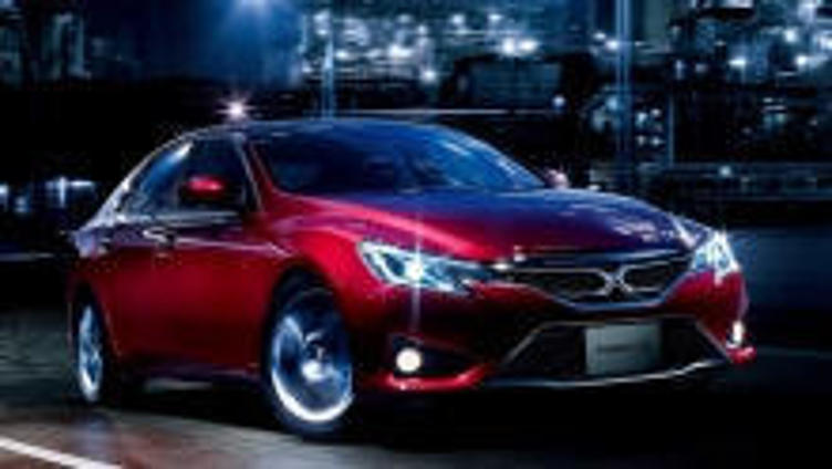 Японцы немного улучшили седан Toyota Mark X