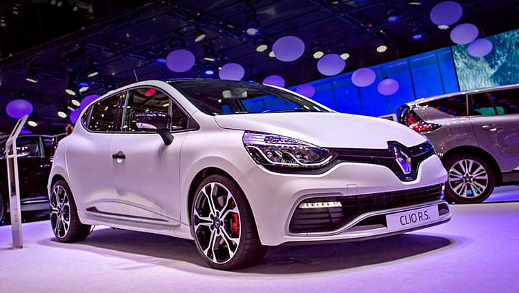 Хот-хэтч Renault Clio RS Trophy не привезут в Россию Хот-хэтч Renault Clio RS Trophy не привезут в Россию