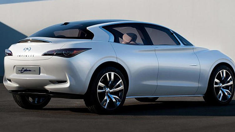 Седан Infiniti Q40 появится в 2015 году Седан Infiniti Q40 появится в 2015 году