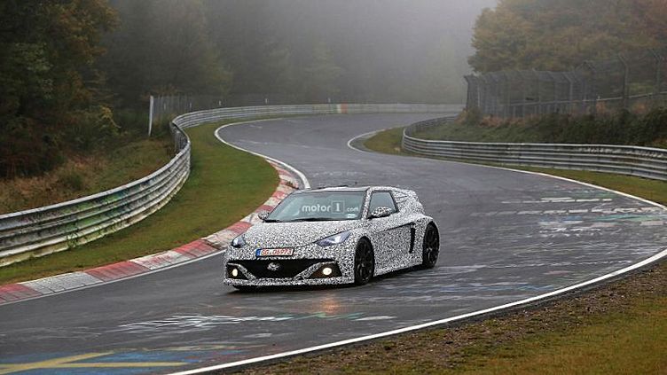 Hyundai вывел на Нюрбургринг среднемоторный хот-хэтч Hyundai вывел на Нюрбургринг среднемоторный хот-хэтч