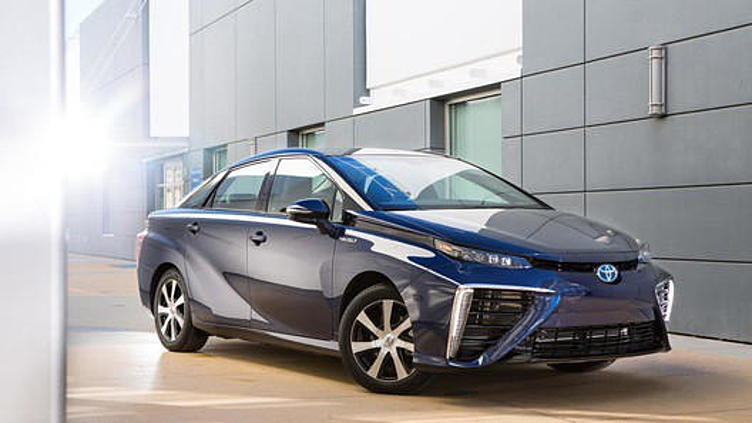 Toyota Mirai может ездить на коровьем навозе