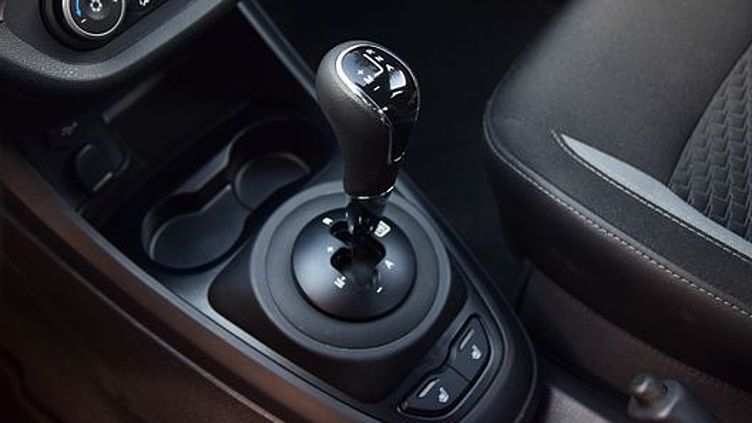 Lada Vesta обещают японский вариатор и новый двигатель Lada Vesta обещают японский вариатор и новый двигатель