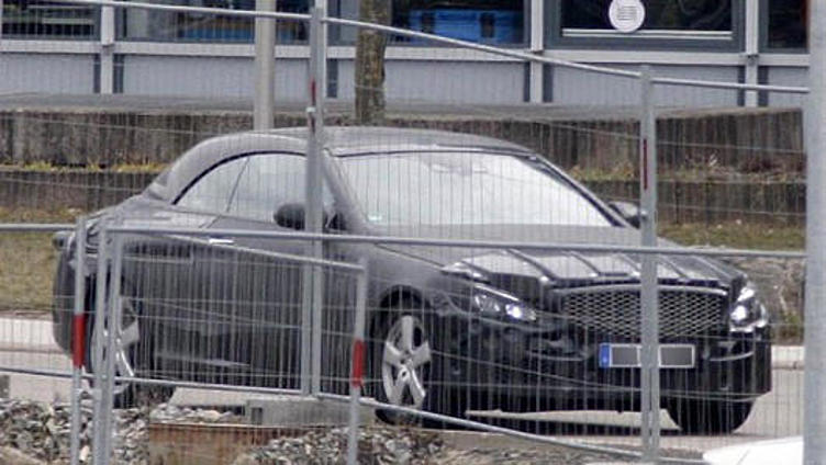 Шпионеры впервые подловили кабриолет Mercedes C-класса на тестах Шпионеры впервые подловили кабриолет Mercedes C-класса на тестах