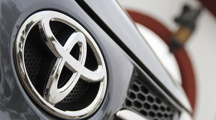 Toyota добилась рекордных продаж за первое полугодие Toyota добилась рекордных продаж за первое полугодие