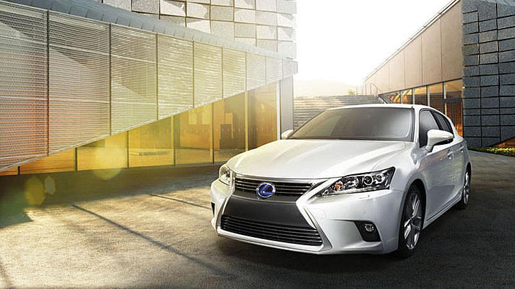 Lexus готов показать обновленную модель CT200h Lexus готов показать обновленную модель CT200h