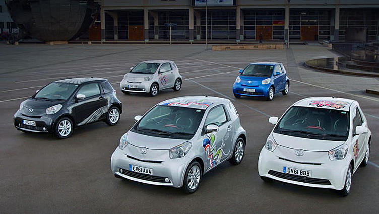 Японцы решили подвергнуть эвтаназии хэтчбек Toyota iQ Японцы решили подвергнуть эвтаназии хэтчбек Toyota iQ