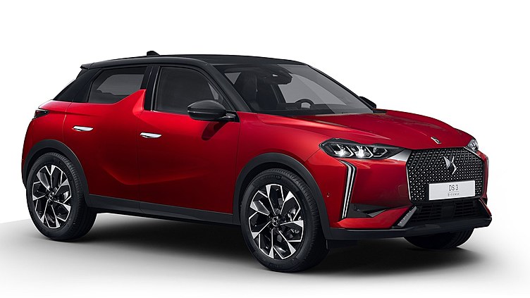 DS представил обновленный кроссовер DS 3 DS представил обновленный кроссовер DS 3