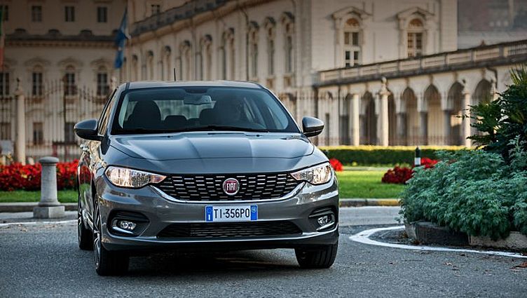 Фирма FIAT приоткрыла универсал Tipo SW Фирма FIAT приоткрыла универсал Tipo SW