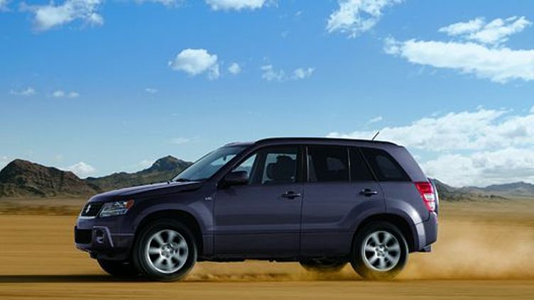 Внедорожник Suzuki Grand Vitara ушел из России и не вернется Внедорожник Suzuki Grand Vitara ушел из России и не вернется