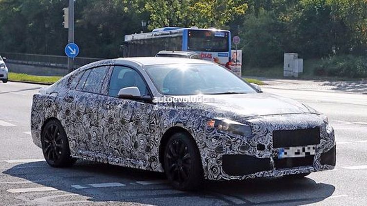 BMW 2 серии превратится в переднеприводный седан BMW 2 серии превратится в переднеприводный седан