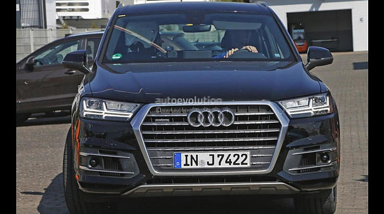 Audi обкатывает самый мощный флагманский кроссовер Audi обкатывает самый мощный флагманский кроссовер