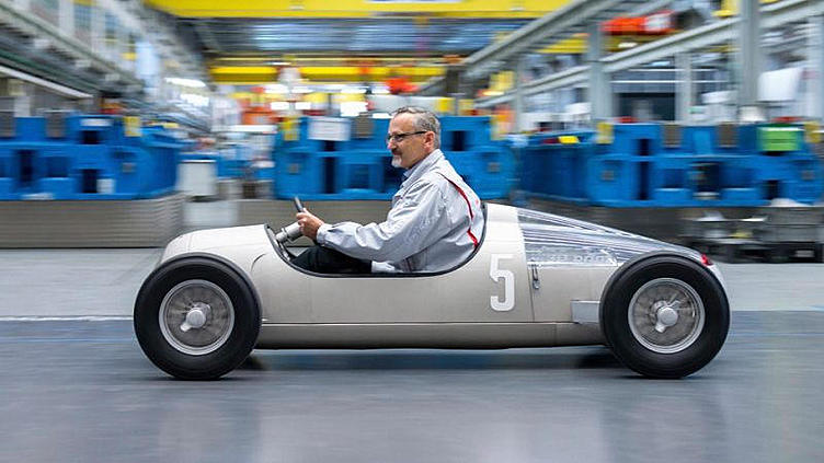 Компания Audi напечатала на 3D-принтере болид 1936 года Компания Audi напечатала на 3D-принтере болид 1936 года