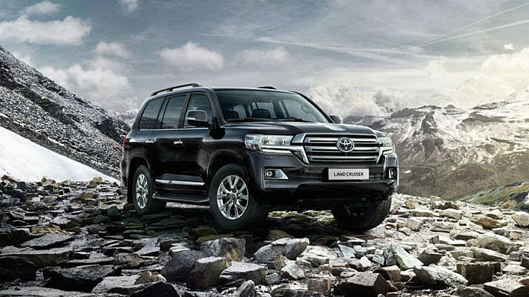 Toyota назвала рублевые цены обновленного Land Cruiser 200