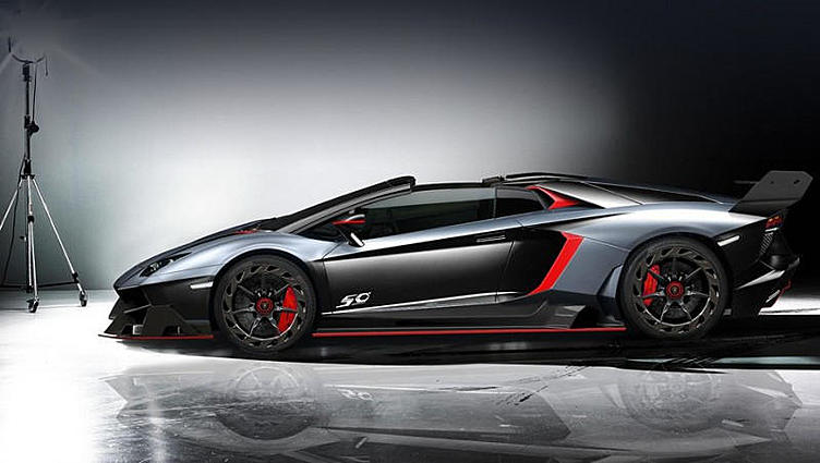 Итальянцы привезут во Франкфурт Lamborghini Veneno Roadster