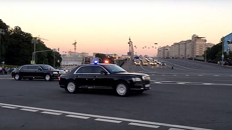 Блогер засняла полный состав президентского Блогер засняла полный состав президентского