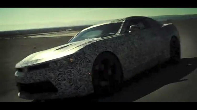 Новый Chevrolet Camaro сверкнул на видео Новый Chevrolet Camaro сверкнул на видео