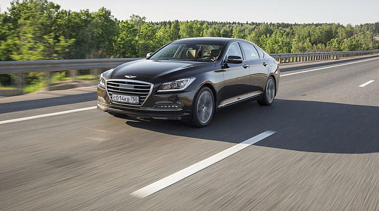 Седан Hyundai Genesis стал умнее Седан Hyundai Genesis стал умнее