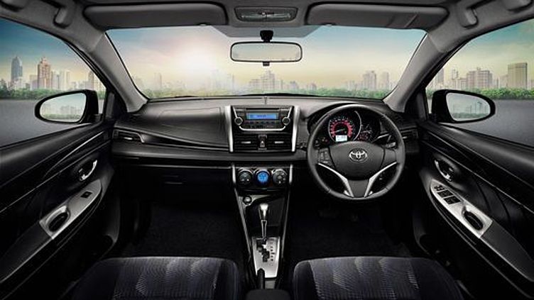 Toyota придумала систему самовысушивания для окон Toyota придумала систему самовысушивания для окон