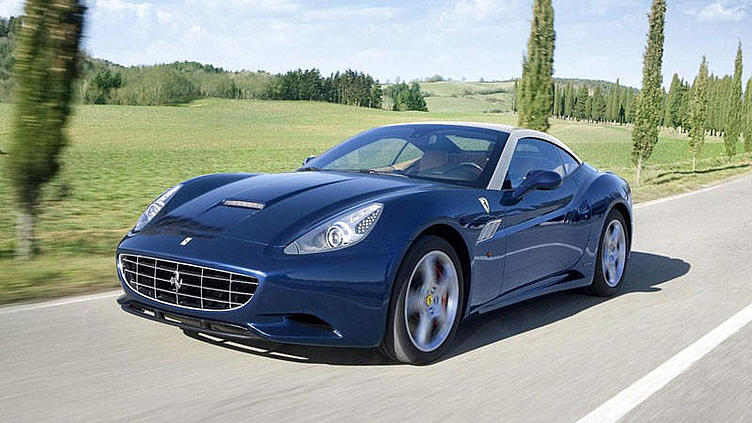 Премьера нового суперкара Ferrari состоится 12 февраля Премьера нового суперкара Ferrari состоится 12 февраля
