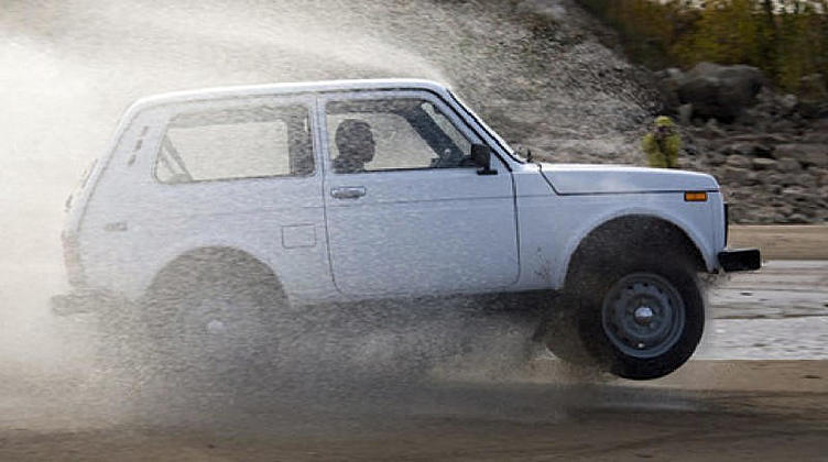 Lada 4x4 сохранит компактные размеры при смене поколений Lada 4x4 сохранит компактные размеры при смене поколений