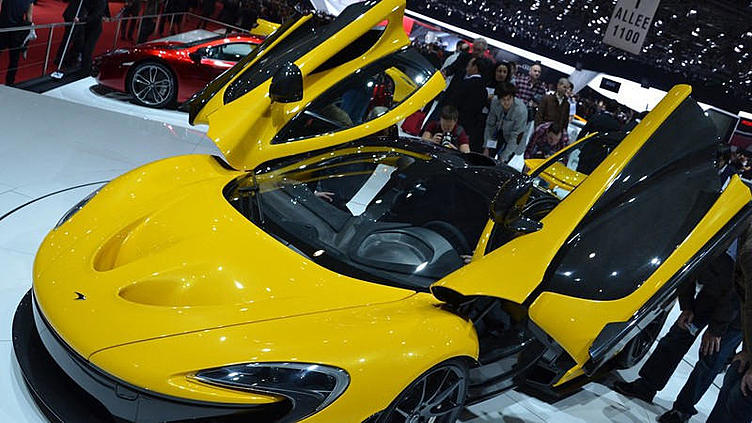 Гиперкар McLaren P1 предстал во всем блеске в Женеве