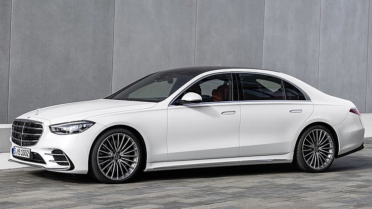 Новый Mercedes-Benz S-Class уже в России Новый Mercedes-Benz S-Class уже в России
