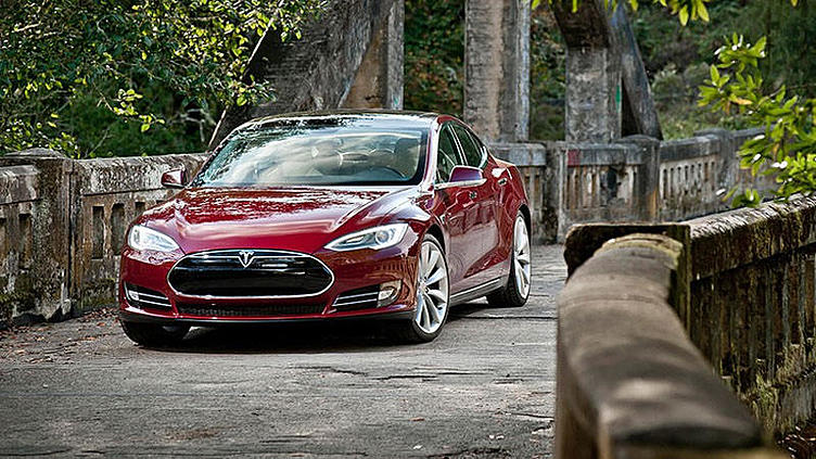 Новый электромобиль Tesla покажут в Детройте Новый электромобиль Tesla покажут в Детройте