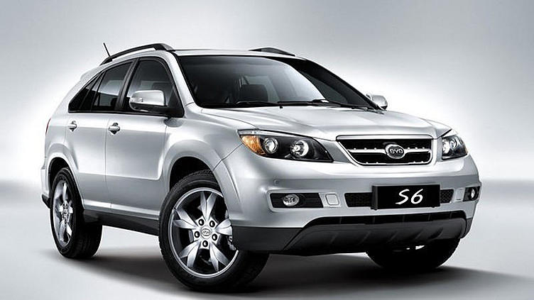 Китайский кроссовер BYD S6 будет стоить от 599 000 рублей Китайский кроссовер BYD S6 будет стоить от 599 000 рублей
