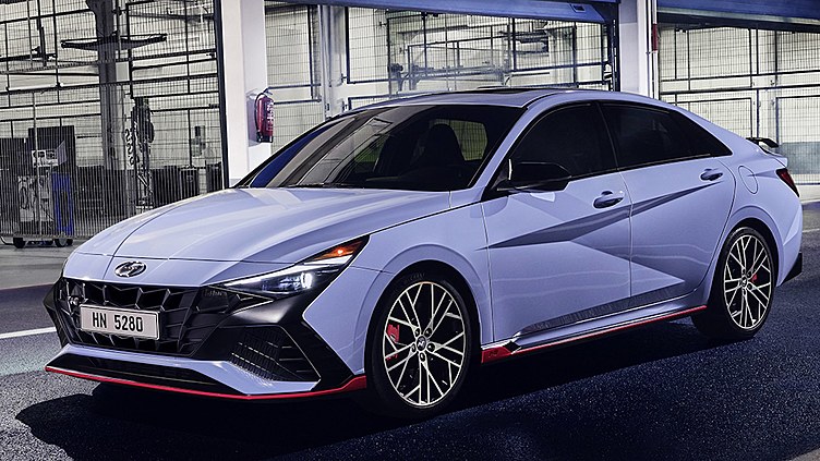 Hyundai представила «горячую» Elantra N Hyundai представила «горячую» Elantra N