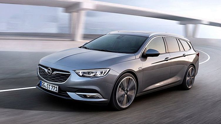 Новый универсал Opel Insignia стал легче, больше и просторнее