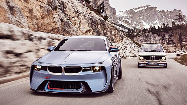 Прототип BMW посвятили первой модели марки с турбомотором