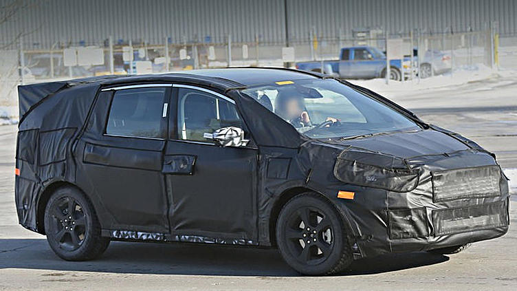 Прототипы минивэна Ford S-Max оказались очень скромными Прототипы минивэна Ford S-Max оказались очень скромными