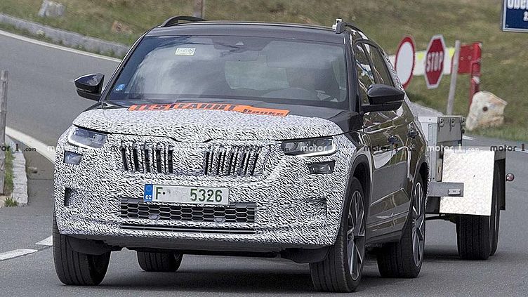 Обновленный Skoda Kodiaq впервые сфотографировали на дороге Обновленный Skoda Kodiaq впервые сфотографировали на дороге
