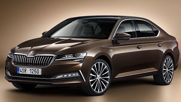 Skoda Superb получил более мощные моторы в России