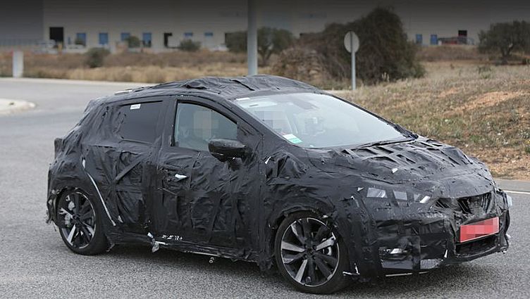 Грани хэтчбека Nissan Micra напомнят о концепте Sway Грани хэтчбека Nissan Micra напомнят о концепте Sway