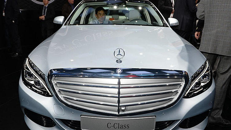 Топливный бак C-класса Mercedes-Benz оказался неожиданно маленьким Топливный бак C-класса Mercedes-Benz оказался неожиданно маленьким