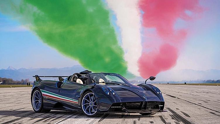 Pagani Huayra Tricolore посвятили итальянским летчикам-асам