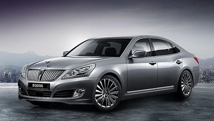 Седан Hyundai Equus оснастили автоматическим багажником