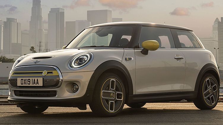 Объявлена стоимость электрического MINI Cooper SE в России Объявлена стоимость электрического MINI Cooper SE в России