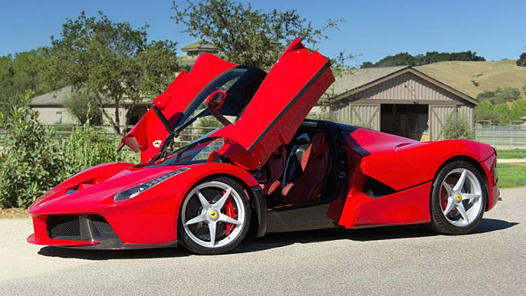 Британец «бросил» у дилера купленный Ferrari LaFerrari Британец «бросил» у дилера купленный Ferrari LaFerrari