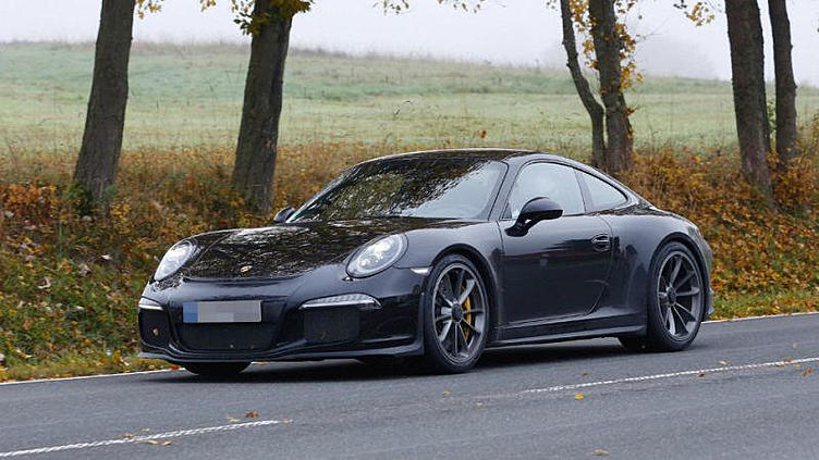 Компания Porsche начала испытания «юбилейного» 911-го Компания Porsche начала испытания «юбилейного» 911-го