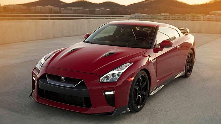 У обновленного Nissan GT-R появилась «почти Nismo-версия» У обновленного Nissan GT-R появилась «почти Nismo-версия»