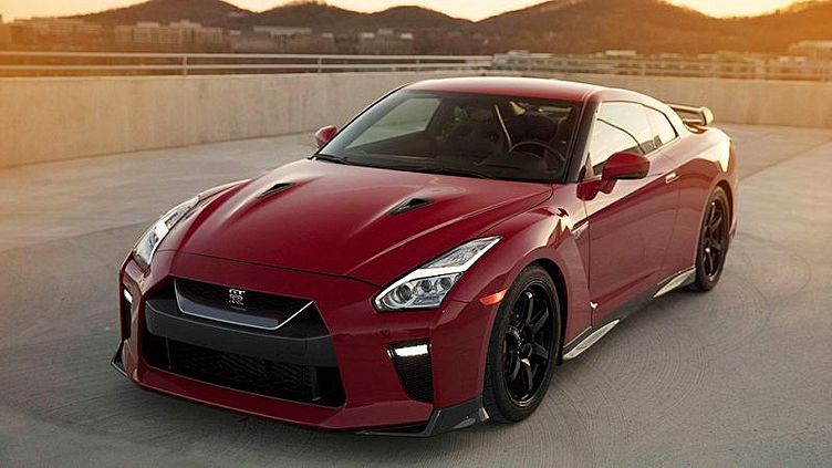 У обновленного Nissan GT-R появилась «почти Nismo-версия»