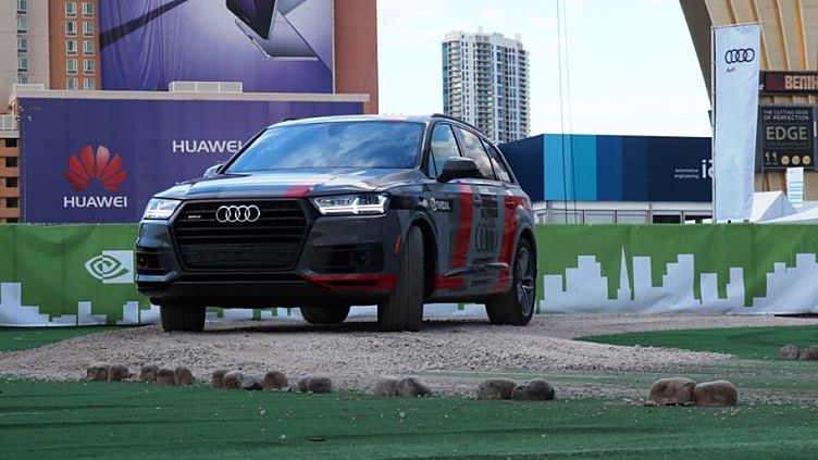 Audi построила кроссовер с искусственным интеллектом Audi построила кроссовер с искусственным интеллектом