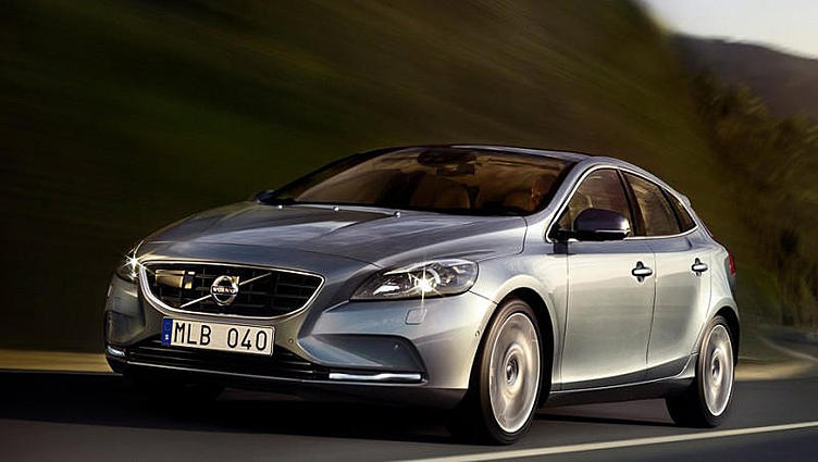 Семейству Volvo V40 выделили новый силовой агрегат Семейству Volvo V40 выделили новый силовой агрегат