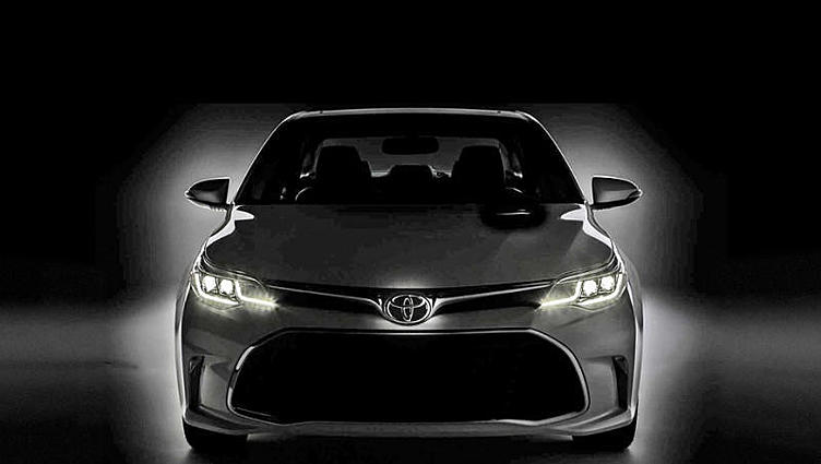 В Чикаго выступят седаны Toyota Avalon, Corolla и Camry В Чикаго выступят седаны Toyota Avalon, Corolla и Camry