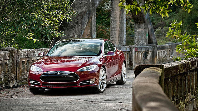 Американская Tesla хочет начать сборку своих электрокаров в Европе Американская Tesla хочет начать сборку своих электрокаров в Европе