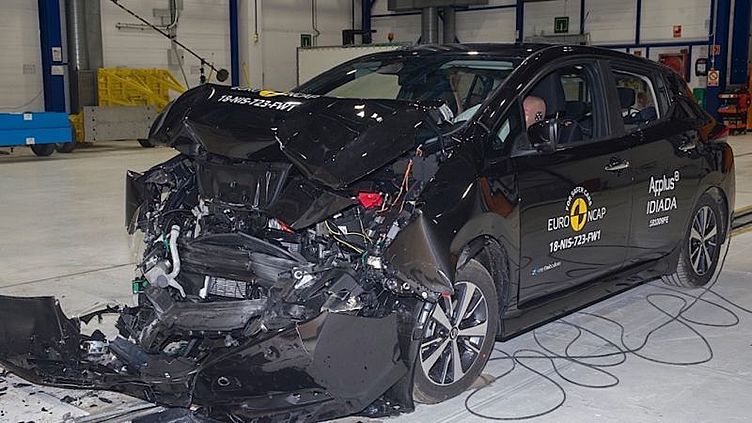 Euro NCAP провел краш-тесты Nissan Leaf Euro NCAP провел краш-тесты Nissan Leaf