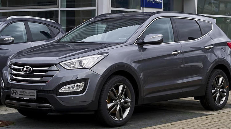 Hyundai представляет в России обновленный Santa Fe